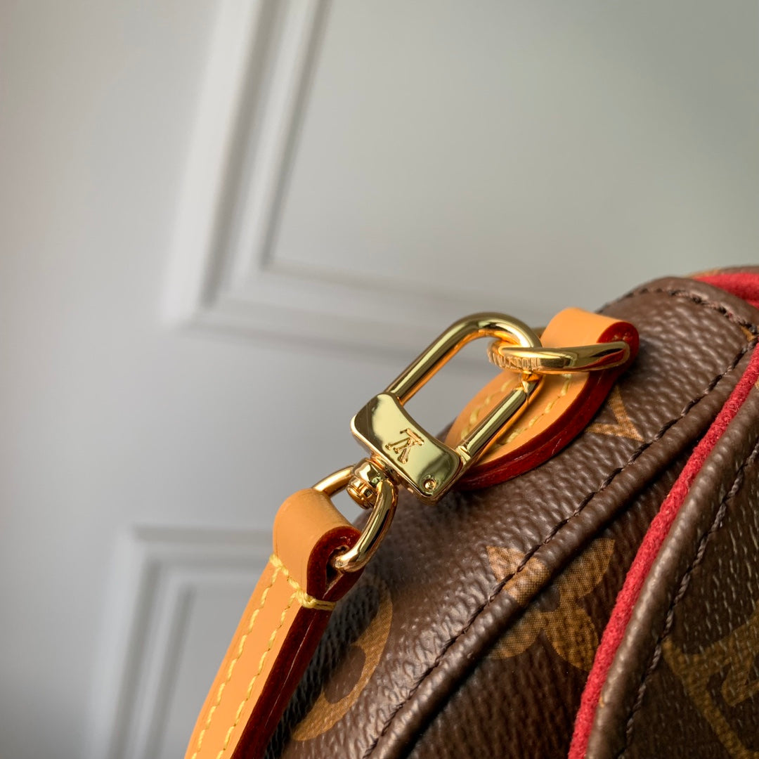 Louis Vuitton Monogram Chantilly Lock Crossbody Bag