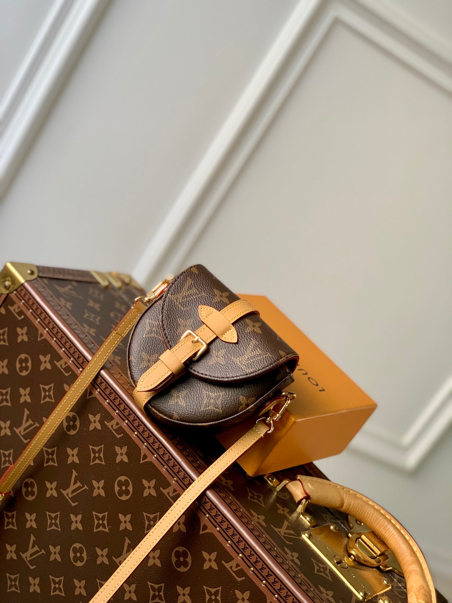 Louis Vuitton Monogram Chantilly Lock Crossbody Bag