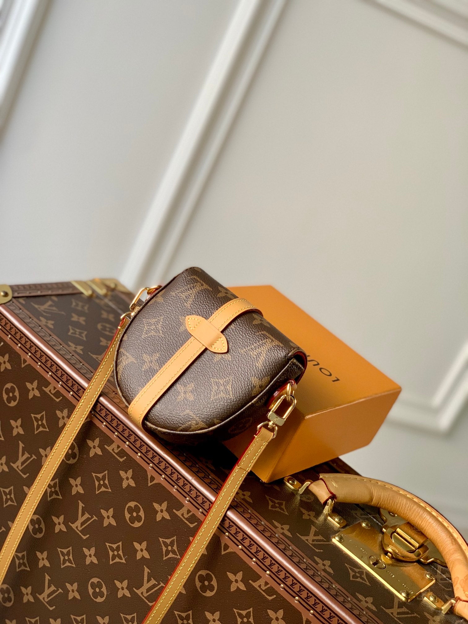 Louis Vuitton Monogram Chantilly Lock Crossbody Bag