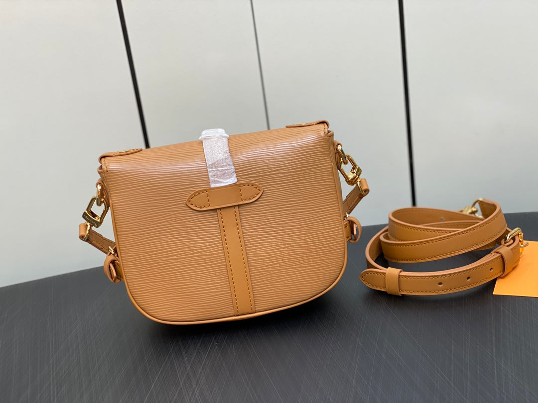 Tan Leather Saddle Bag - Women's Classic Crossbody Shoulder Bag with Gold-Tone Hardware