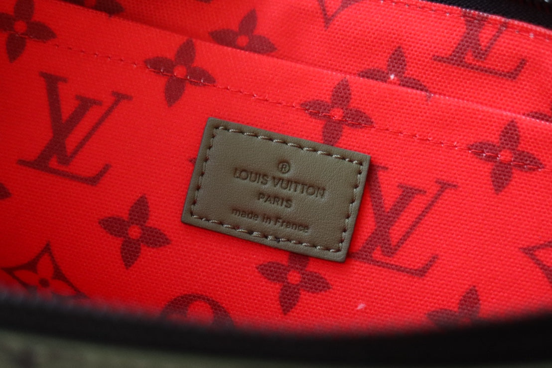 Louis Vuitton Pochette Voyage MM Monogram Canvas Khaki Green Clutch