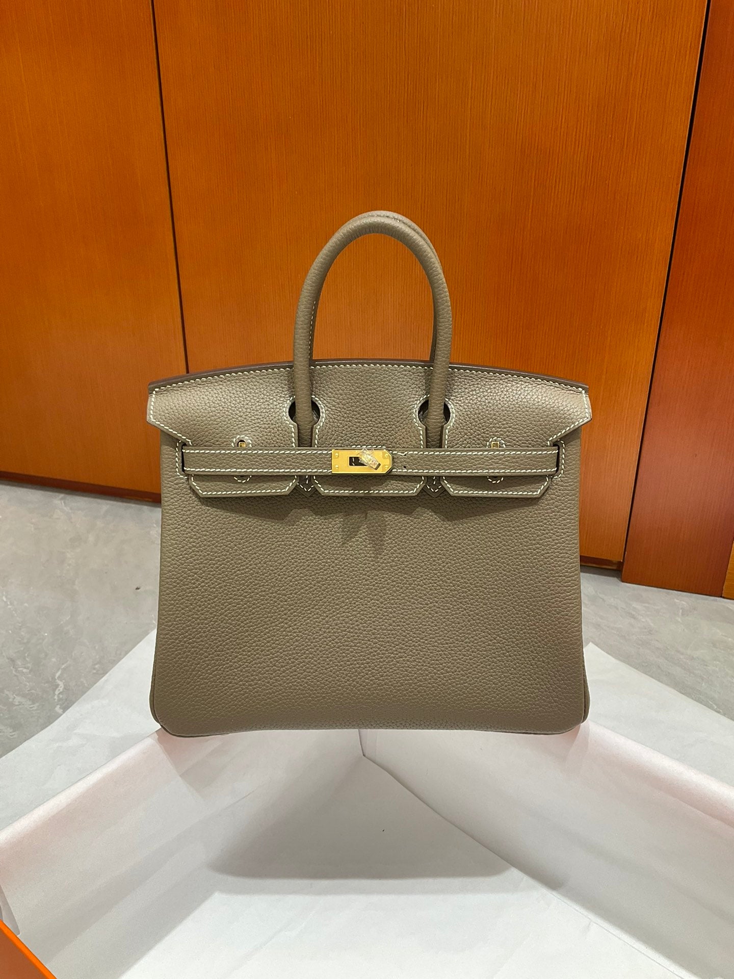 Luxury Tan Leather Top Handle Handbag - Classic Structured Satchel with Gold-Tone Hardware