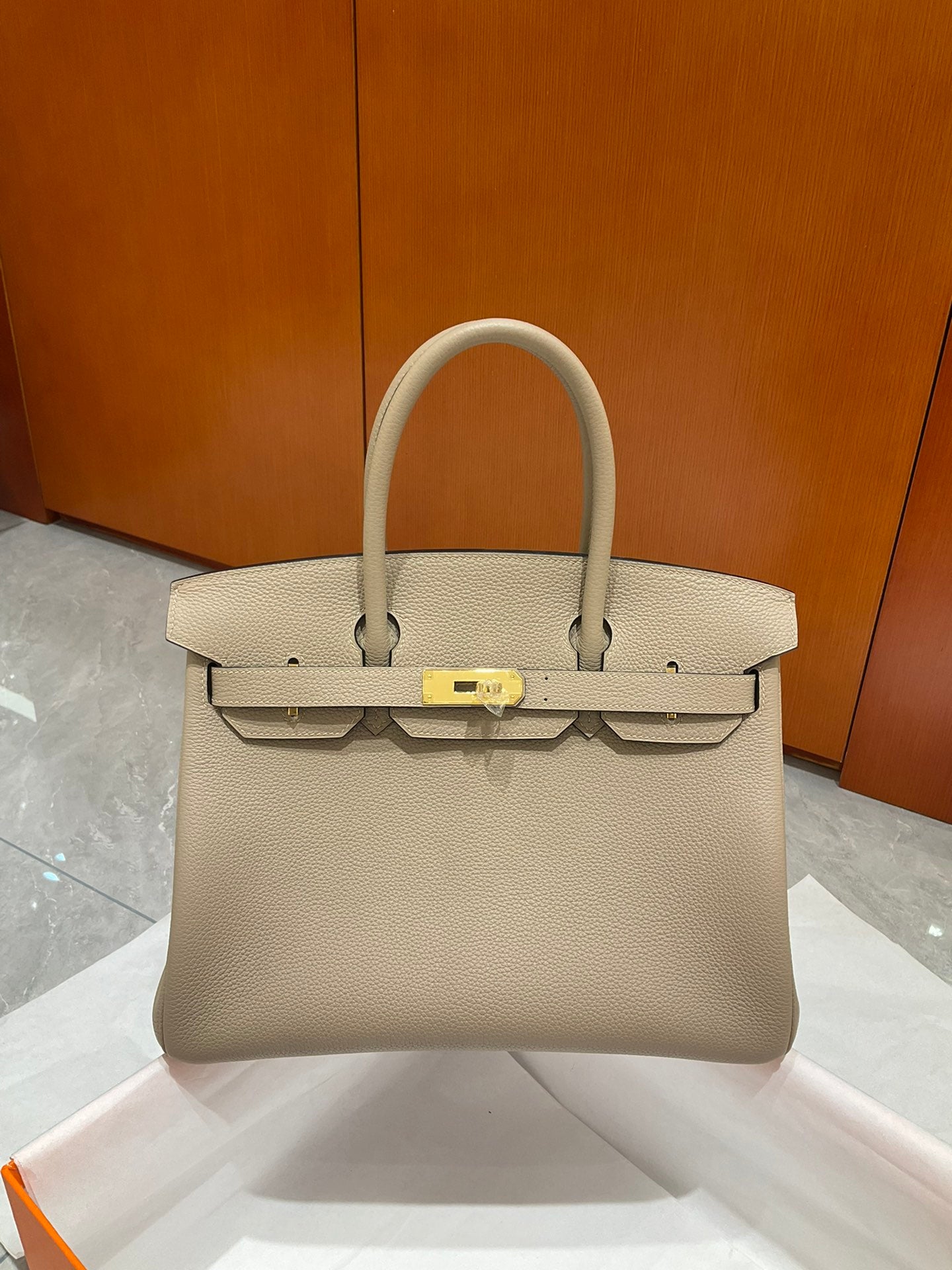Premium Cream Leather Handbag - Elegant Top-Handle Tote with Silver Hardware