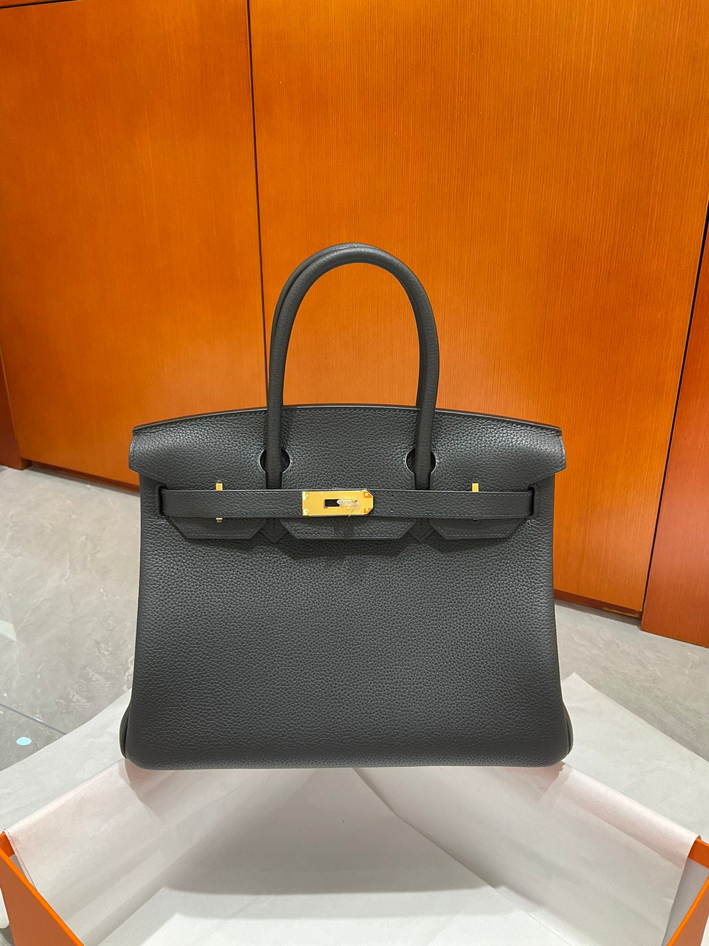 Premium Cream Leather Handbag - Elegant Top-Handle Tote with Silver Hardware