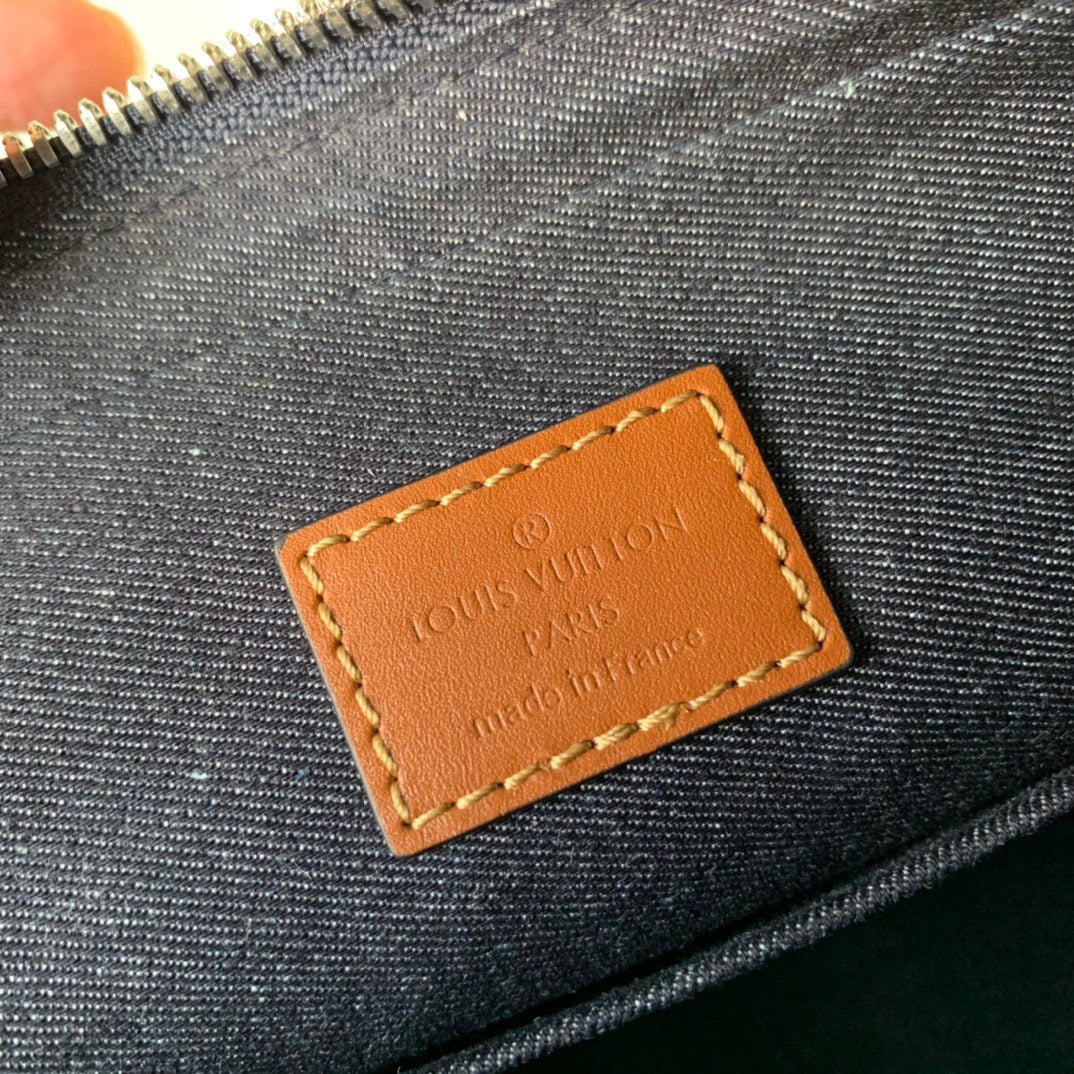 Louis Vuitton Dark Gray Monogram Canvas Crossbody Messenger Bag with Pouch