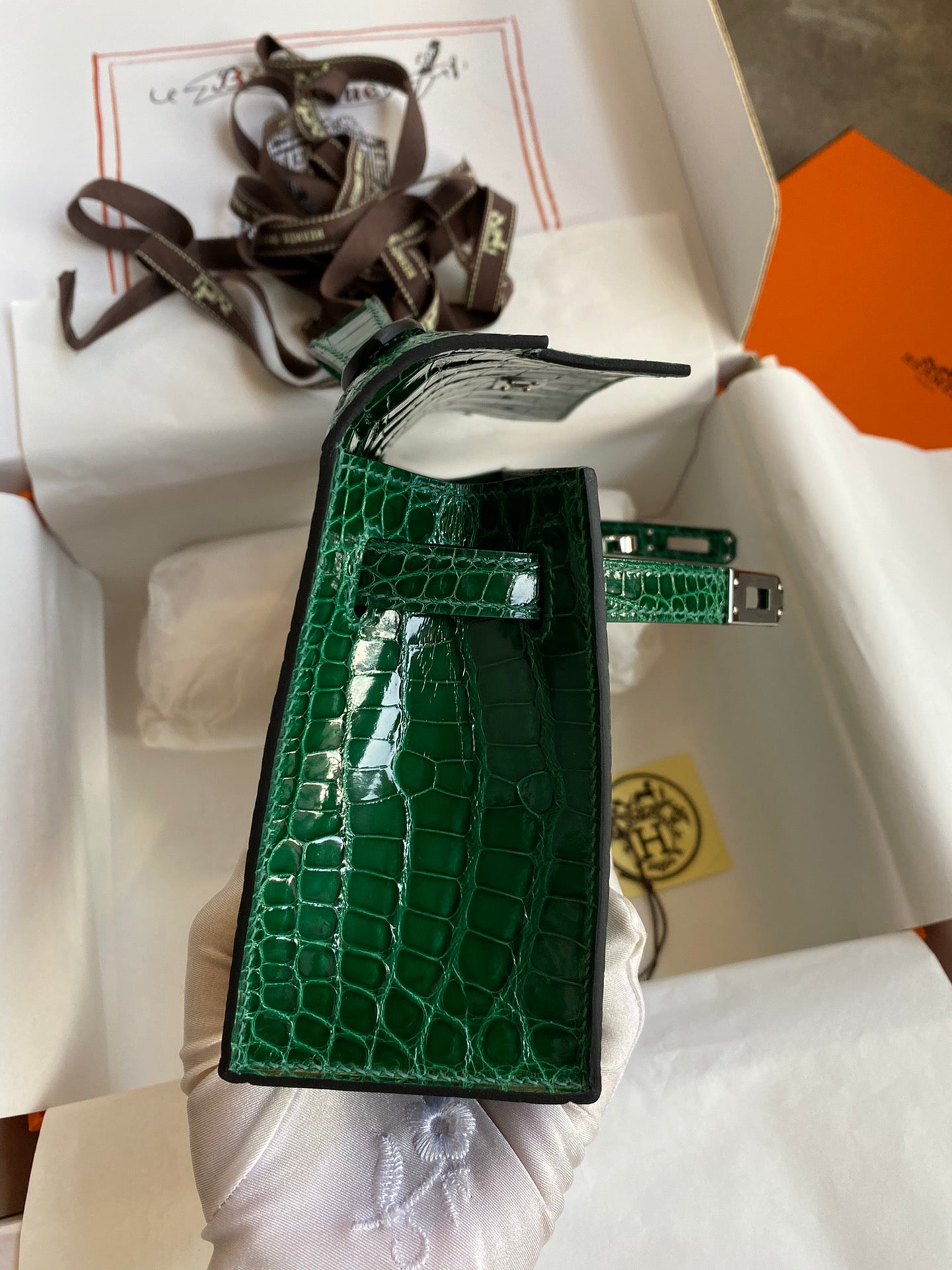 Emerald Green Crocodile-Embossed Leather Kelly Pochette Mini Handbag