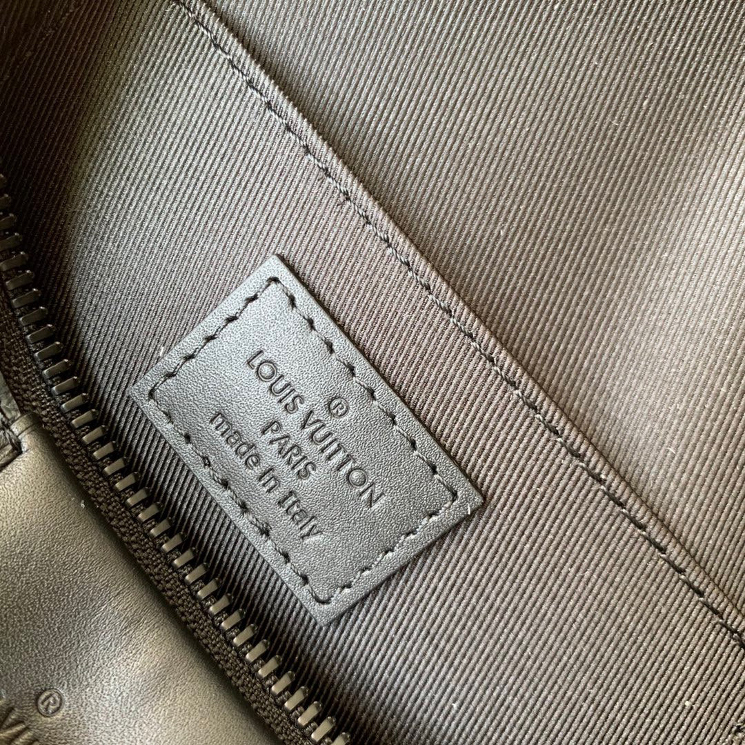 Louis Vuitton Discovery Bumbag PM Monogram Eclipse Canvas - Black/Grey