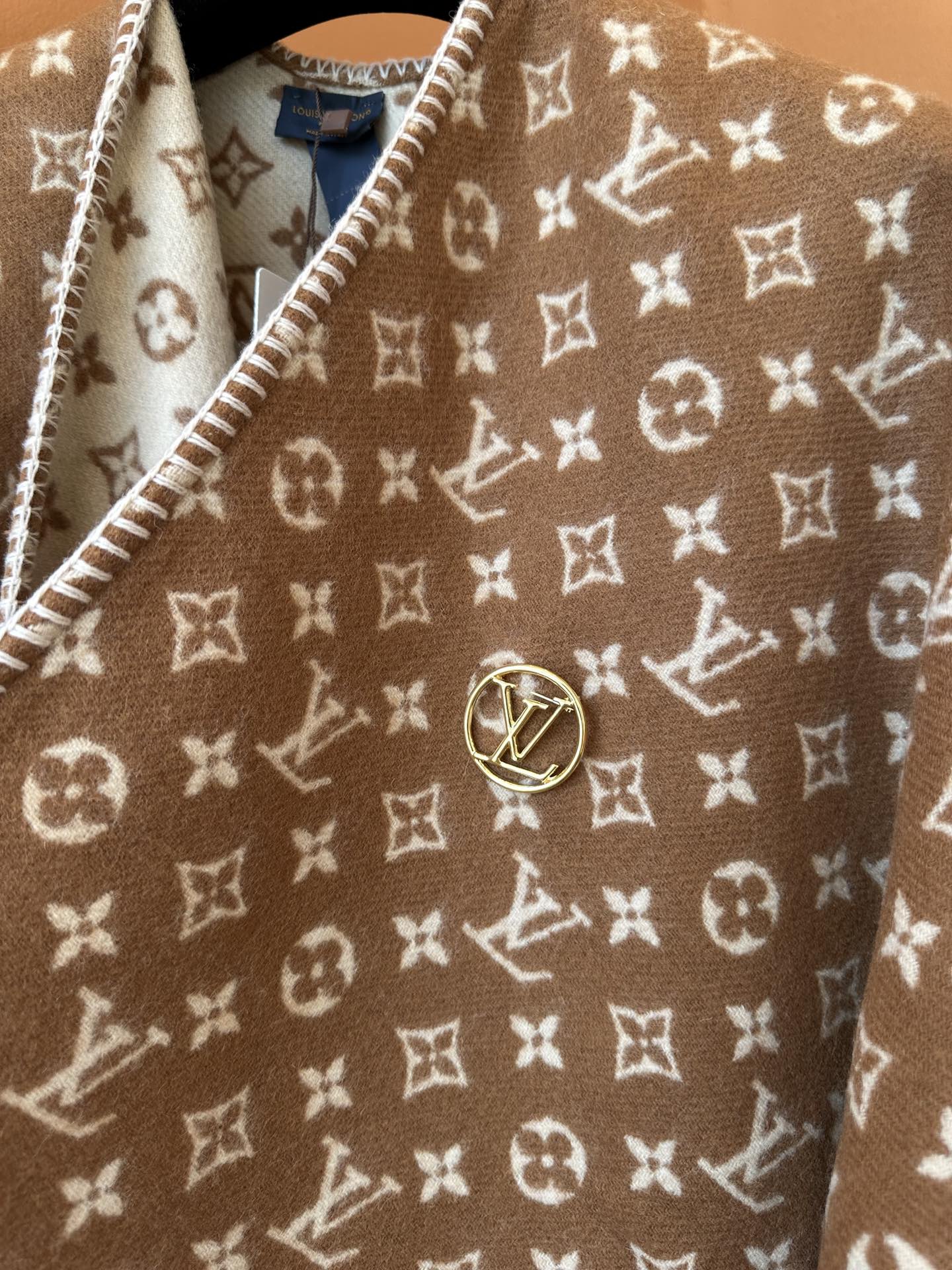 Louis Vuitton Monogram Brown and Beige Wool &amp; Cashmere Throw Blanket