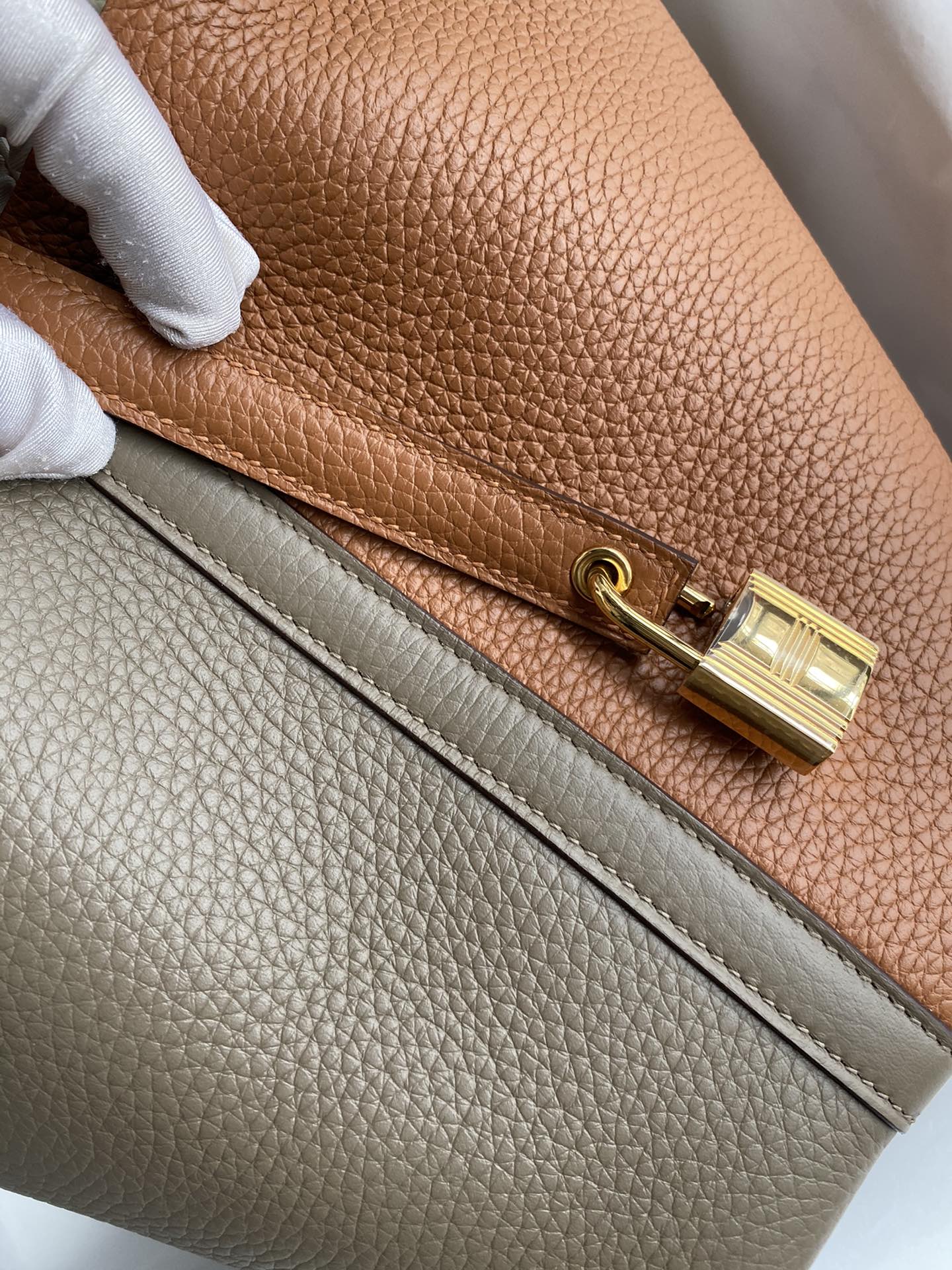 Hermes Picotin Lock 18 Bicolor Leather Handbag - Etoupe &amp; Gold