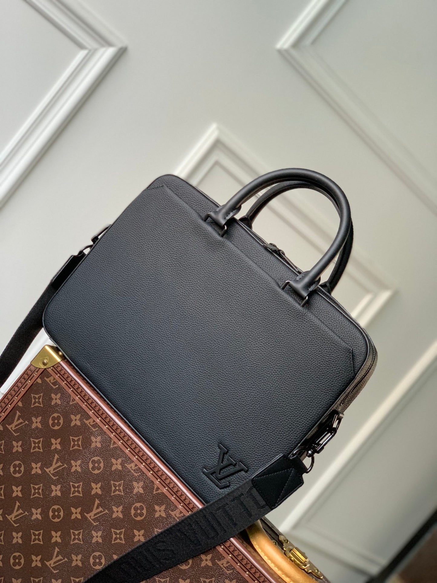 Louis Vuitton Black Taiga Leather Porte-Documents Business Briefcase