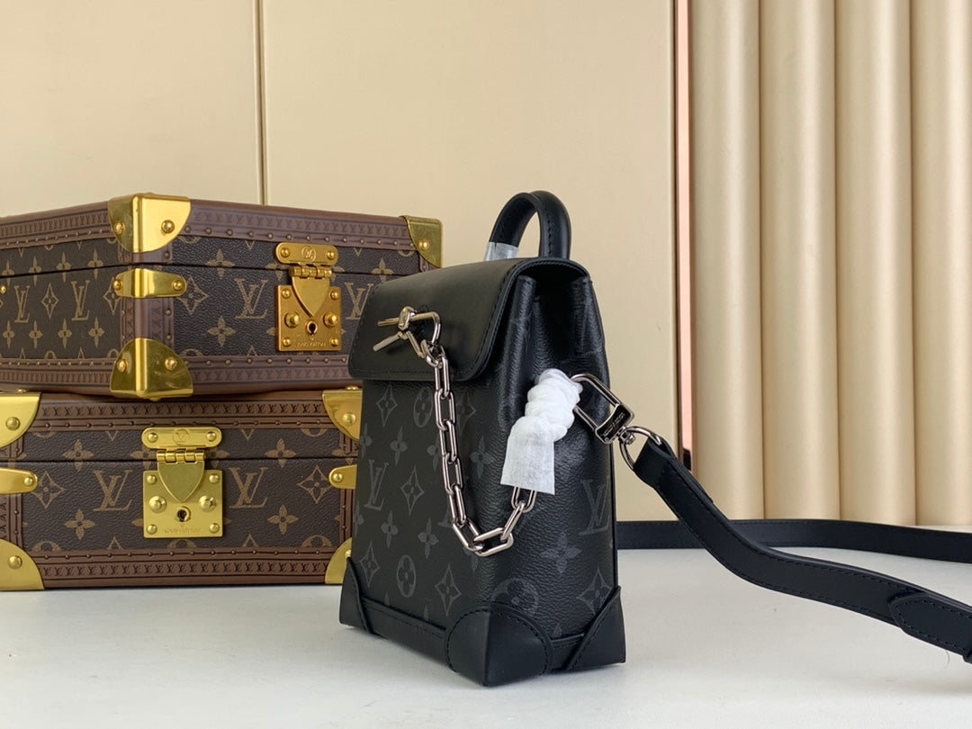 Louis Vuitton Steamer Wearable Wallet - Monogram Eclipse Canvas - Black