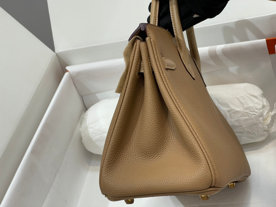 Luxury Tan Leather Top Handle Handbag - Classic Designer Style Satchel