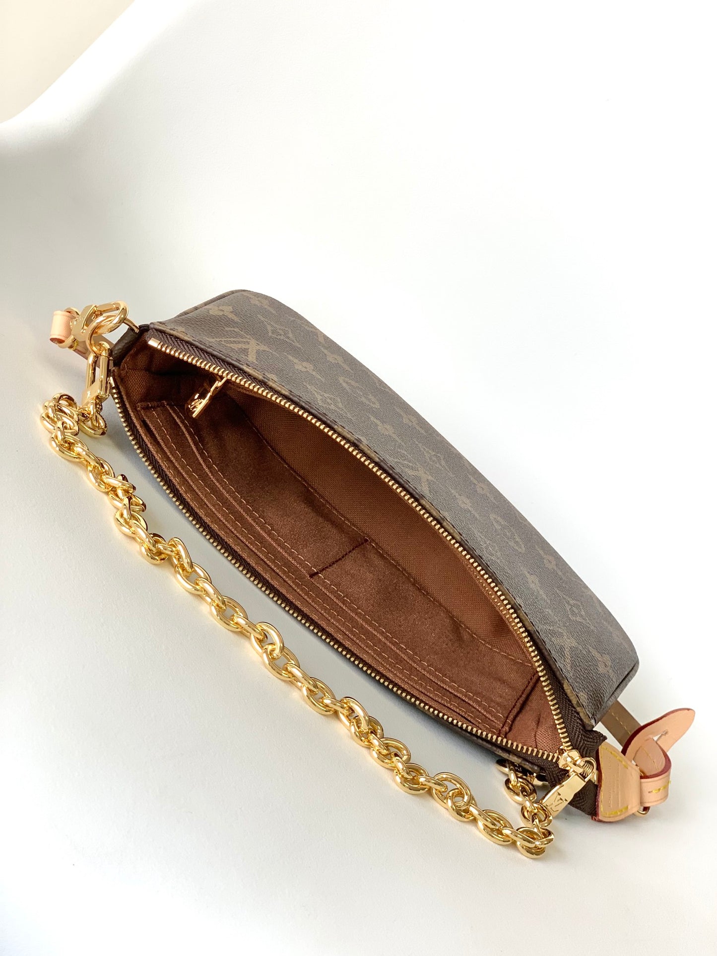 Louis Vuitton Monogram Pochette Accessoires Brown Canvas Bag