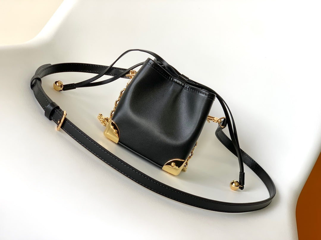 Louis Vuitton Black Leather Bucket Handbag with Gold-Tone Hardware &amp; Chain