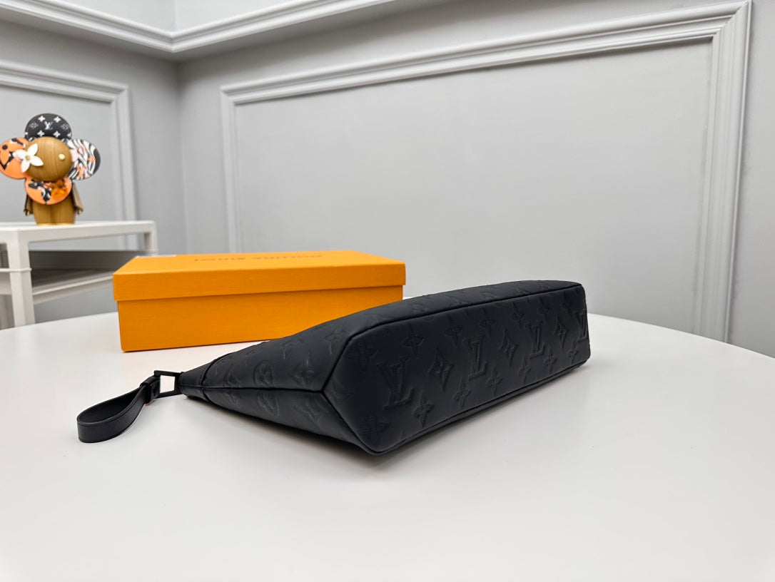 Louis Vuitton Monogram Shadow Pochette Discovery Clutch Bag - Black