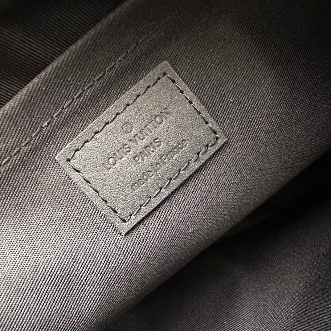 Louis Vuitton Monogram Shadow Pochette Discovery Clutch Bag - Black
