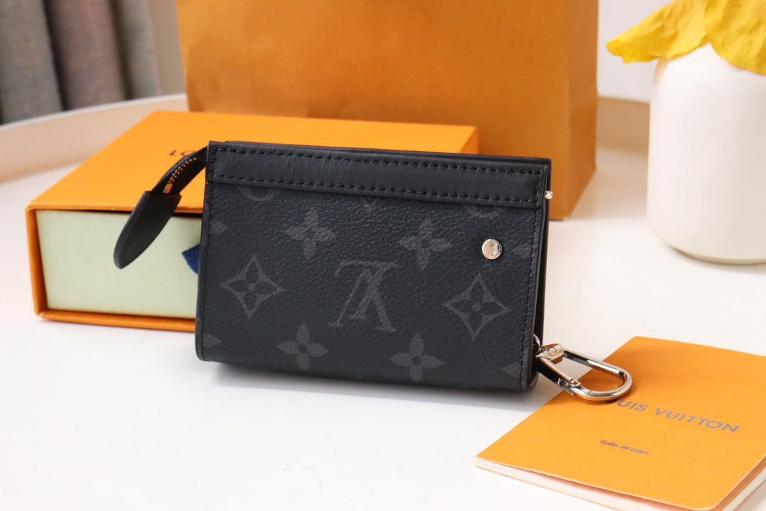 Louis Vuitton Monogram Empreinte Black Leather Daily Pouch Clutch