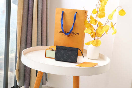Louis Vuitton Monogram Empreinte Black Leather Daily Pouch Clutch