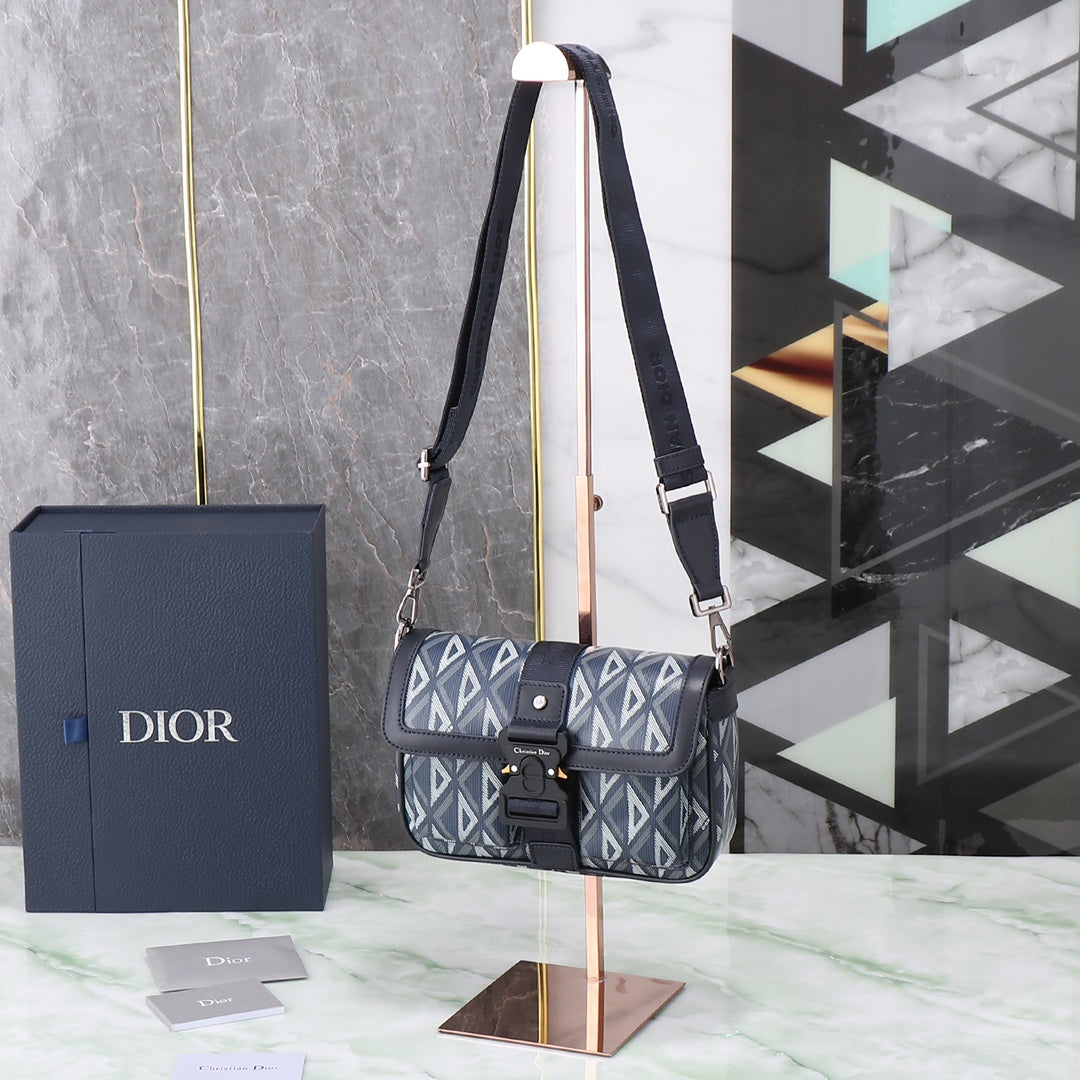 Dior Lingot 22 Messenger Bag Gray CD Diamond Canvas with Aluminum Buckle