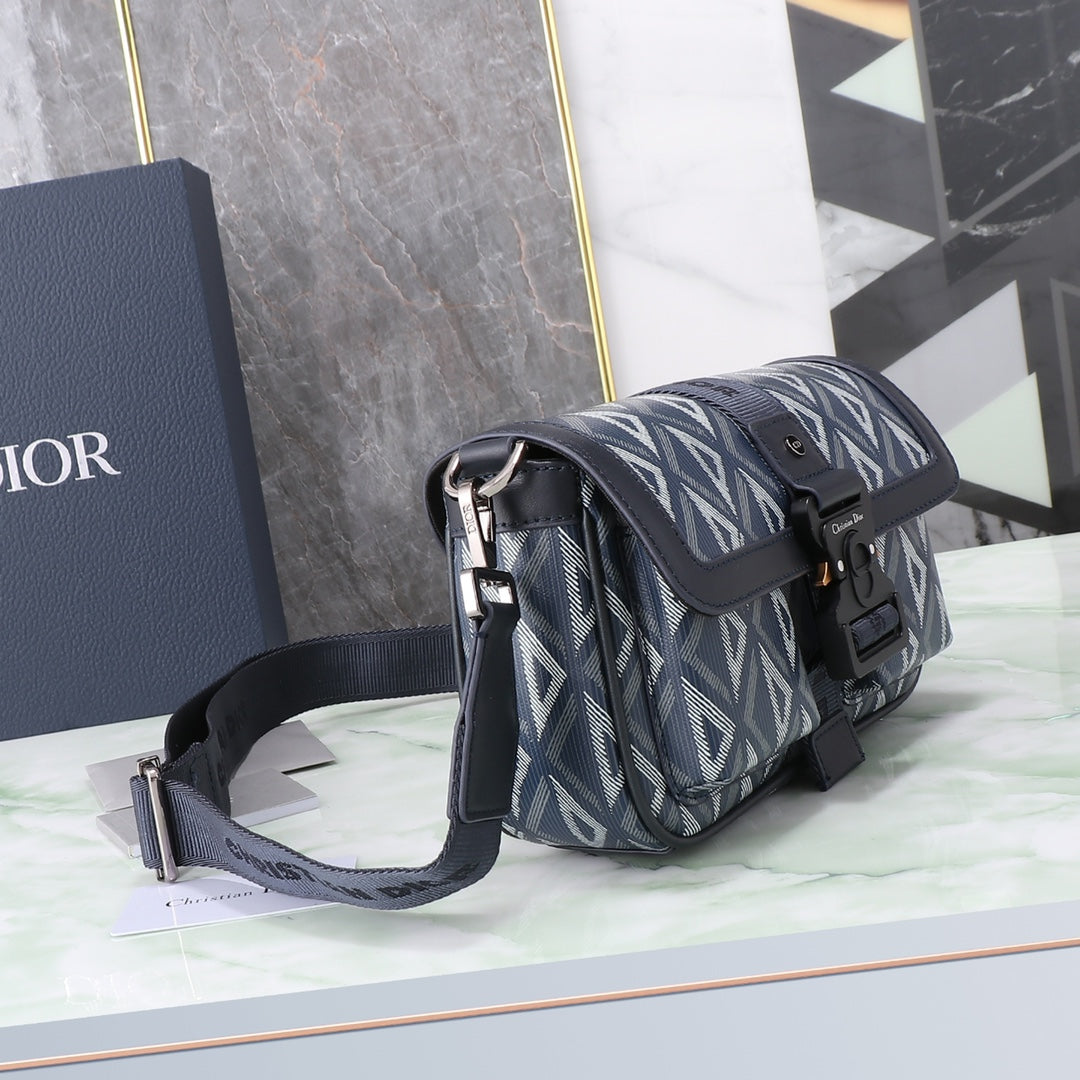 Dior Lingot 22 Messenger Bag Gray CD Diamond Canvas with Aluminum Buckle