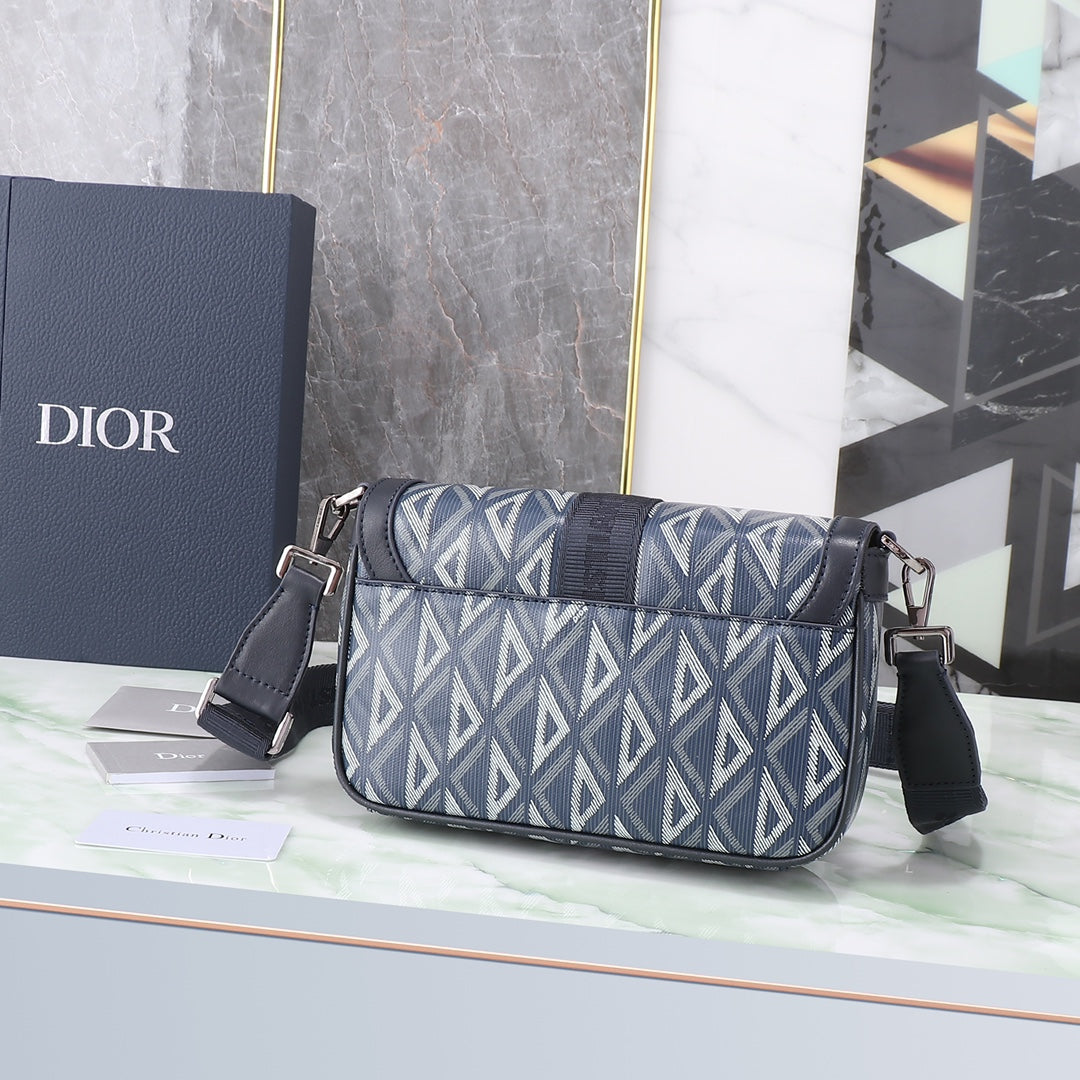 Dior Lingot 22 Messenger Bag Gray CD Diamond Canvas with Aluminum Buckle