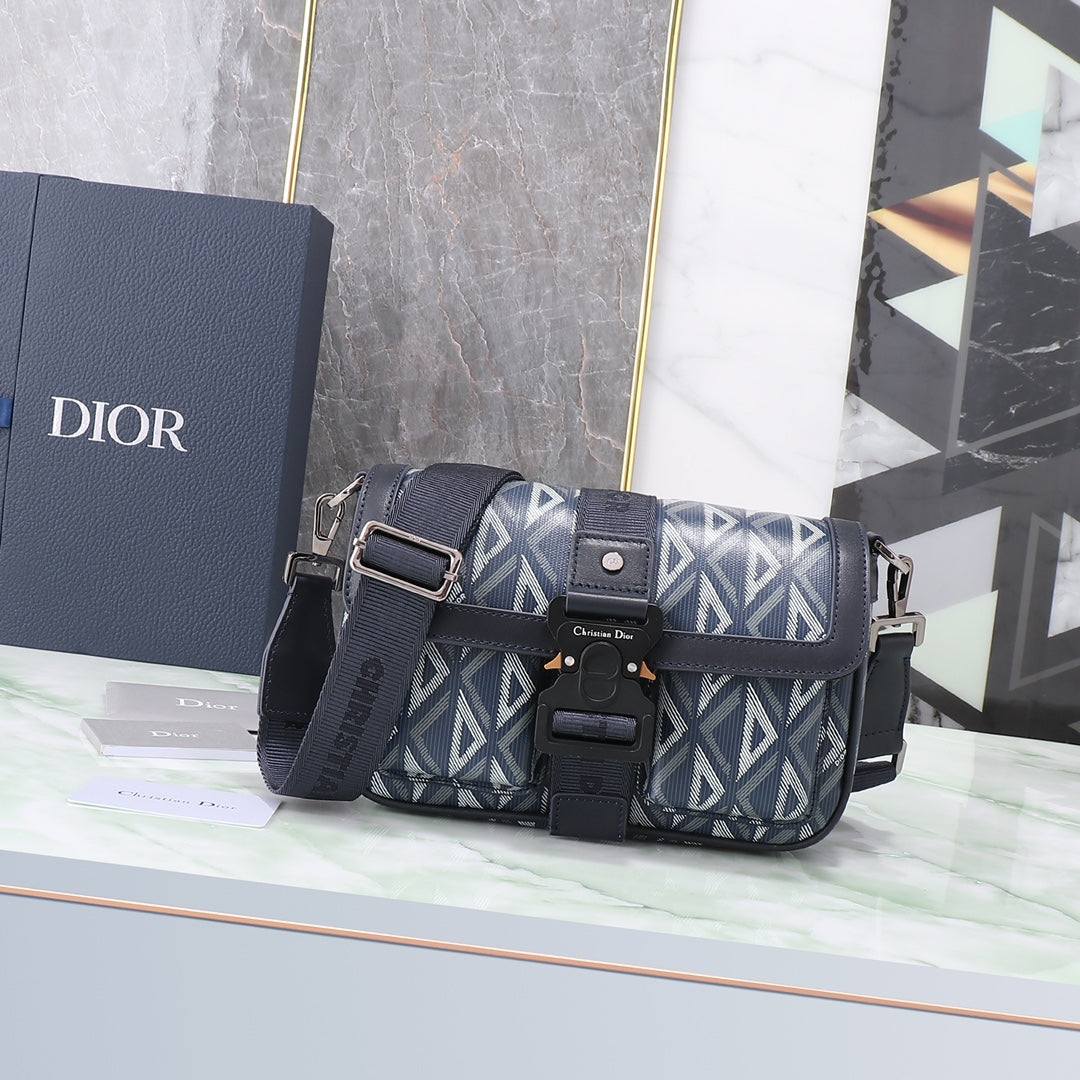 Dior Lingot 22 Messenger Bag Gray CD Diamond Canvas with Aluminum Buckle