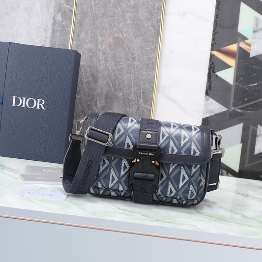 Dior Lingot 22 Messenger Bag Gray CD Diamond Canvas with Aluminum Buckle