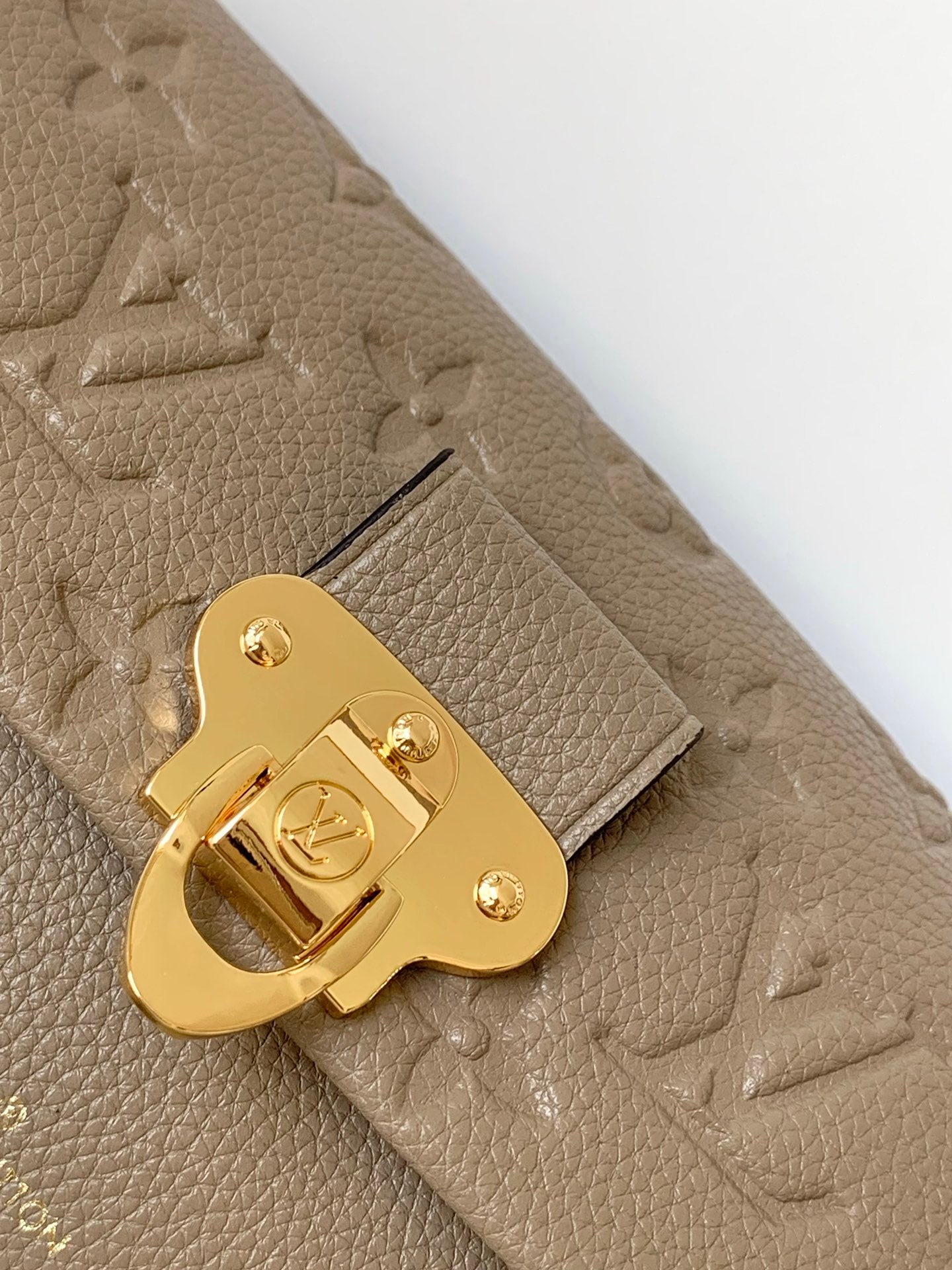 Louis Vuitton Vavin Chain Wallet Monogram Empreinte Leather Turtledove