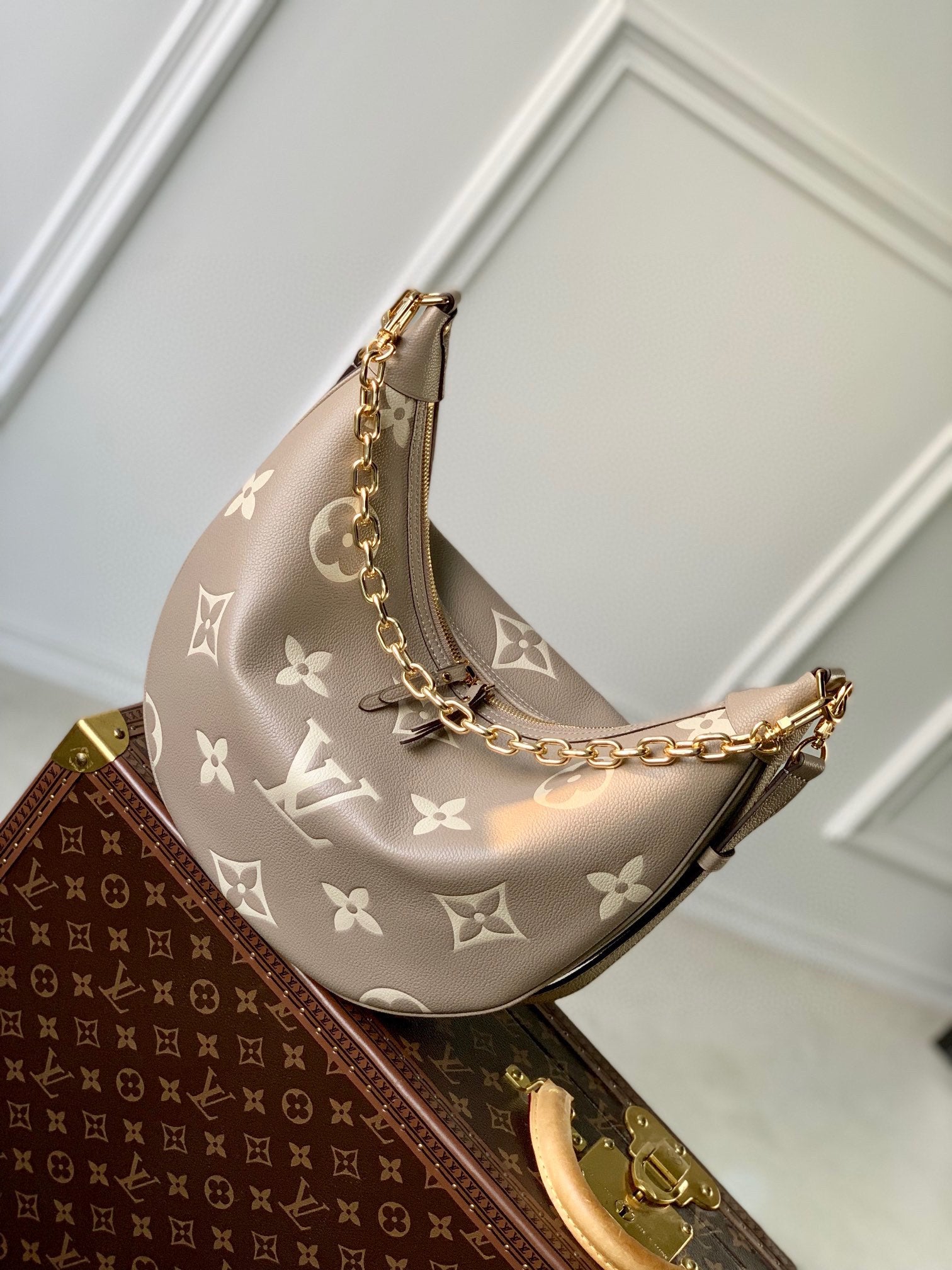 Louis Vuitton Monogram Empreinte Loop Bag - Beige/Cream