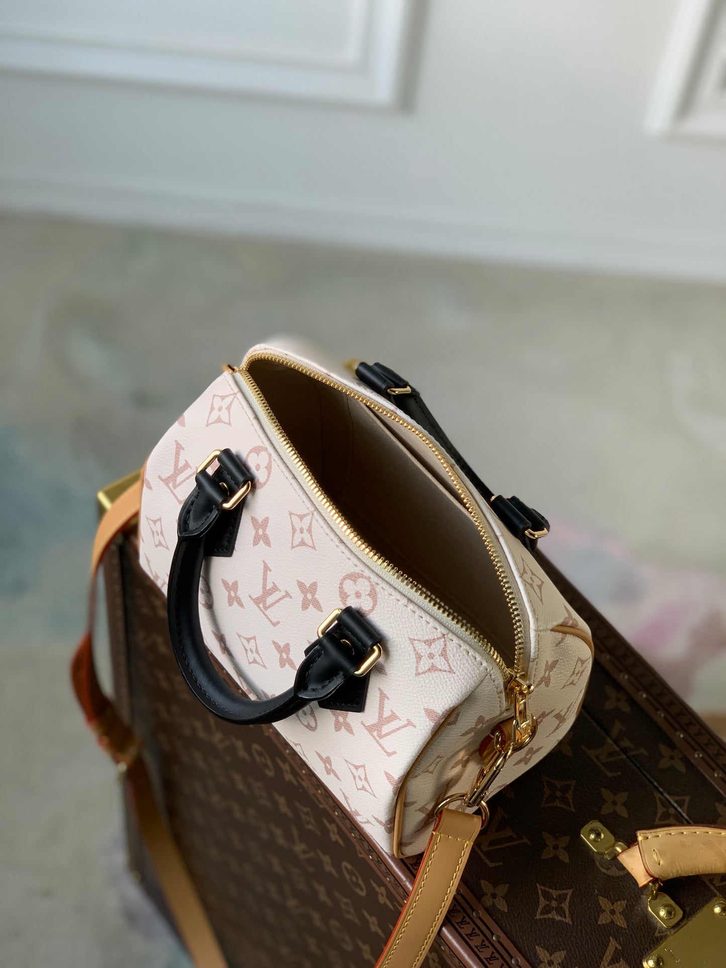 Louis Vuitton Speedy Bandoulière 20 Monogram Empreinte Leather Handbag - Bicolor Beige/Black