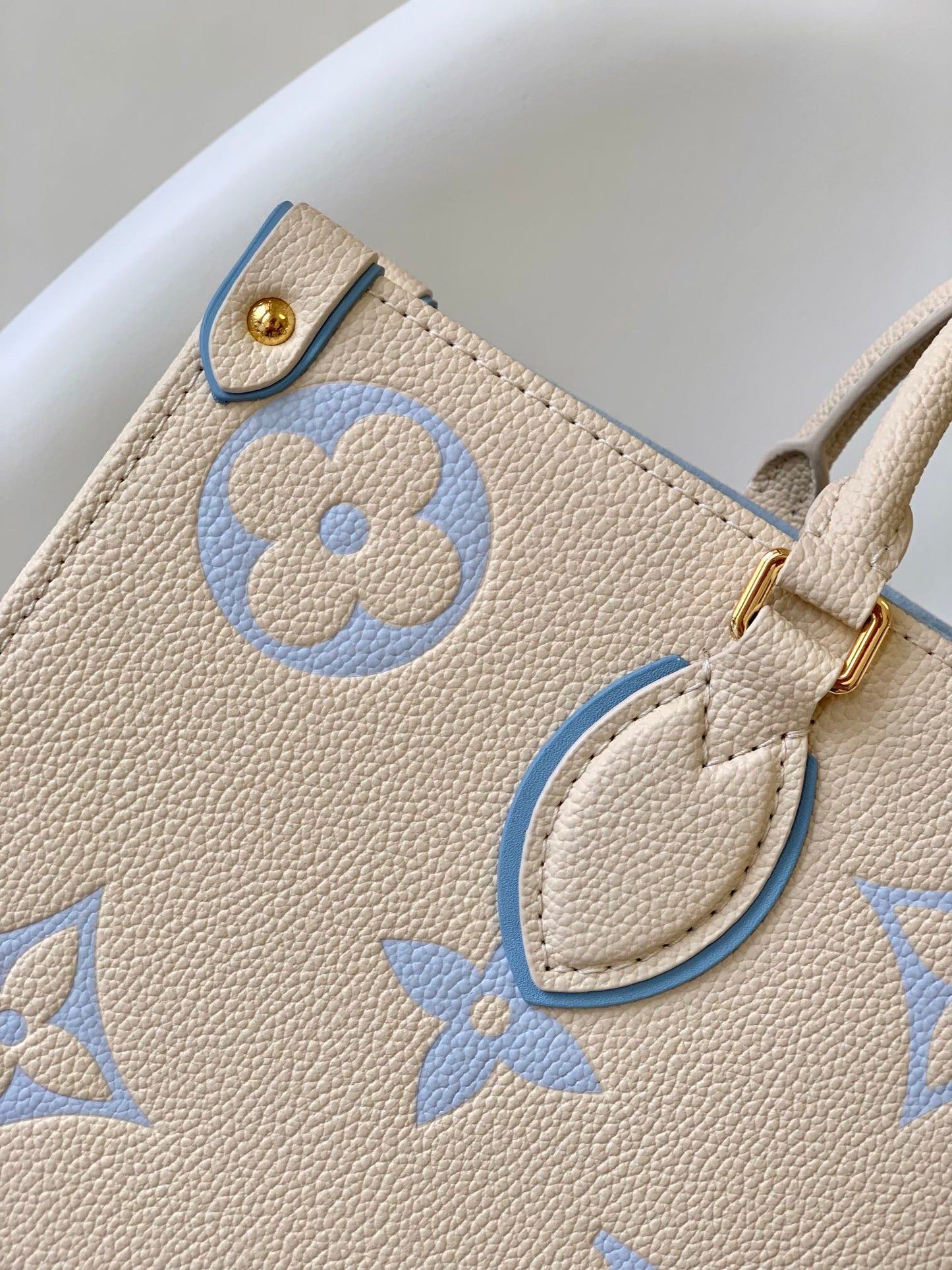 Louis Vuitton OnTheGo MM Monogram Empreinte Leather Tote Bag - Cream/Blue