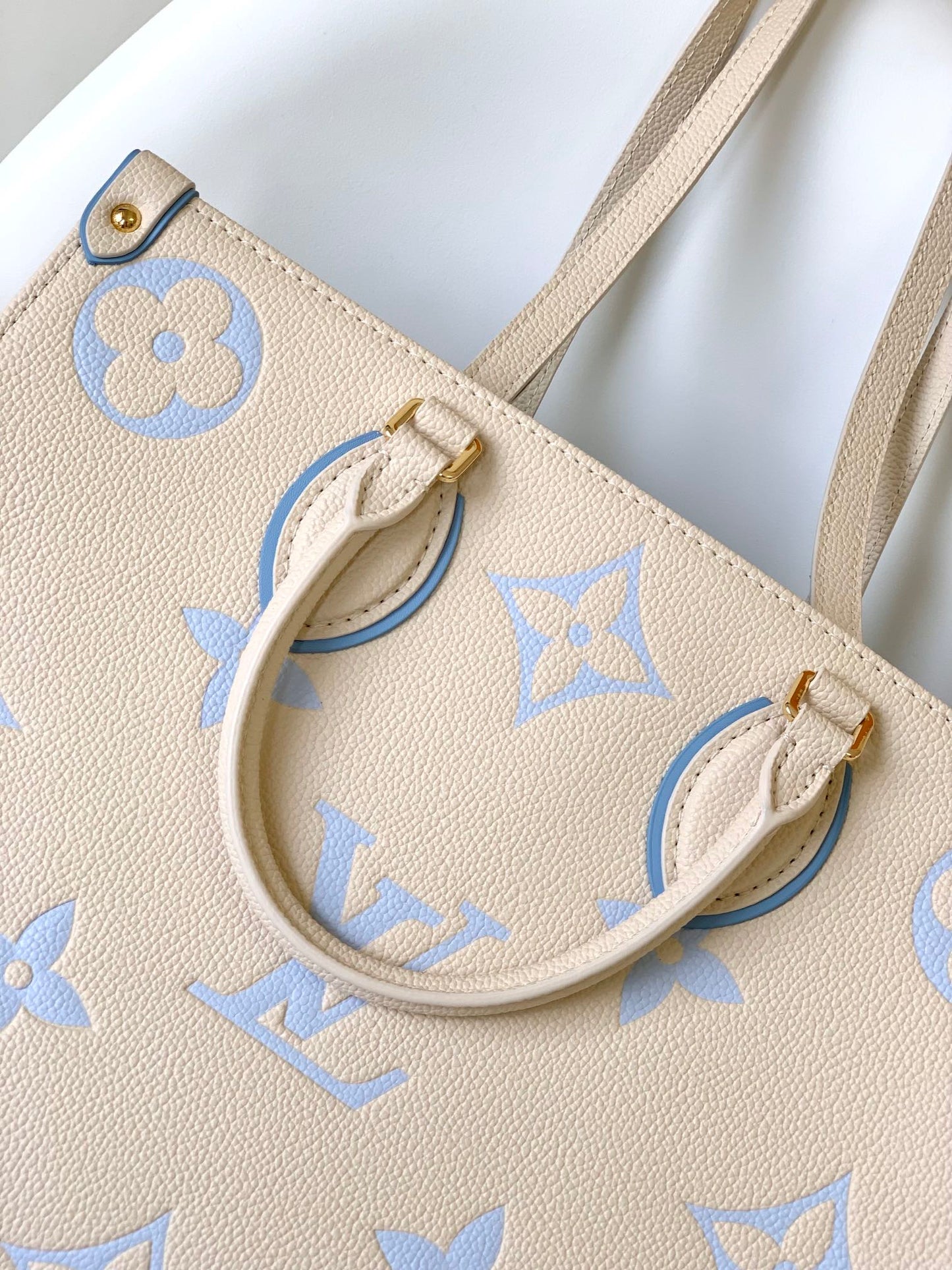 Louis Vuitton OnTheGo MM Monogram Empreinte Leather Tote Bag - Cream/Blue