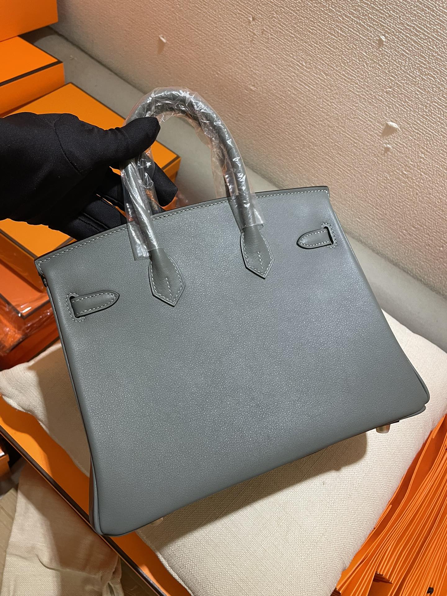 Luxury Grey Leather Top Handle Bag - Classic Designer Style Fashion Handbag for Women