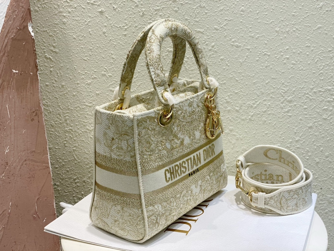 Christian Dior Lady D-Lite Bag in Beige Toile de Jouy Reverse Embroidery