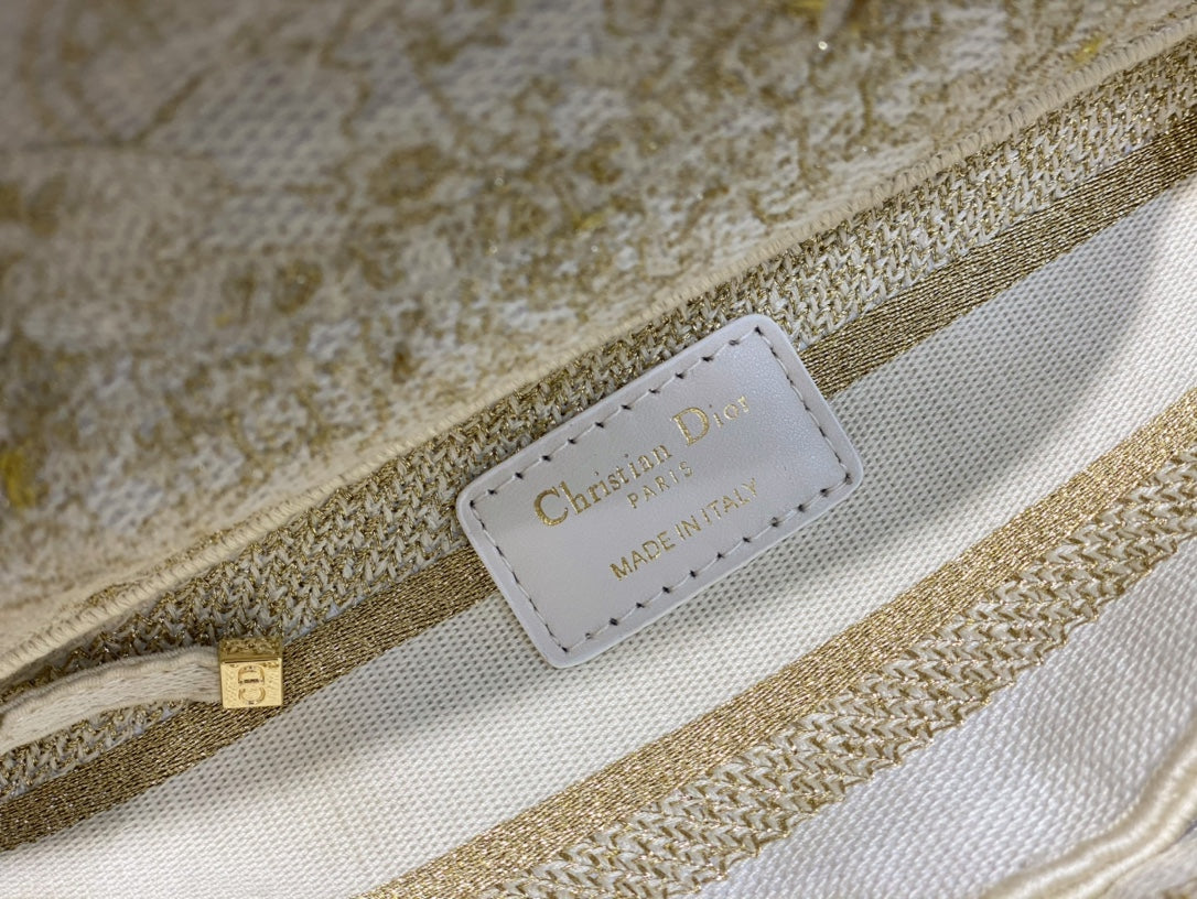 Christian Dior Lady D-Lite Bag in Beige Toile de Jouy Reverse Embroidery