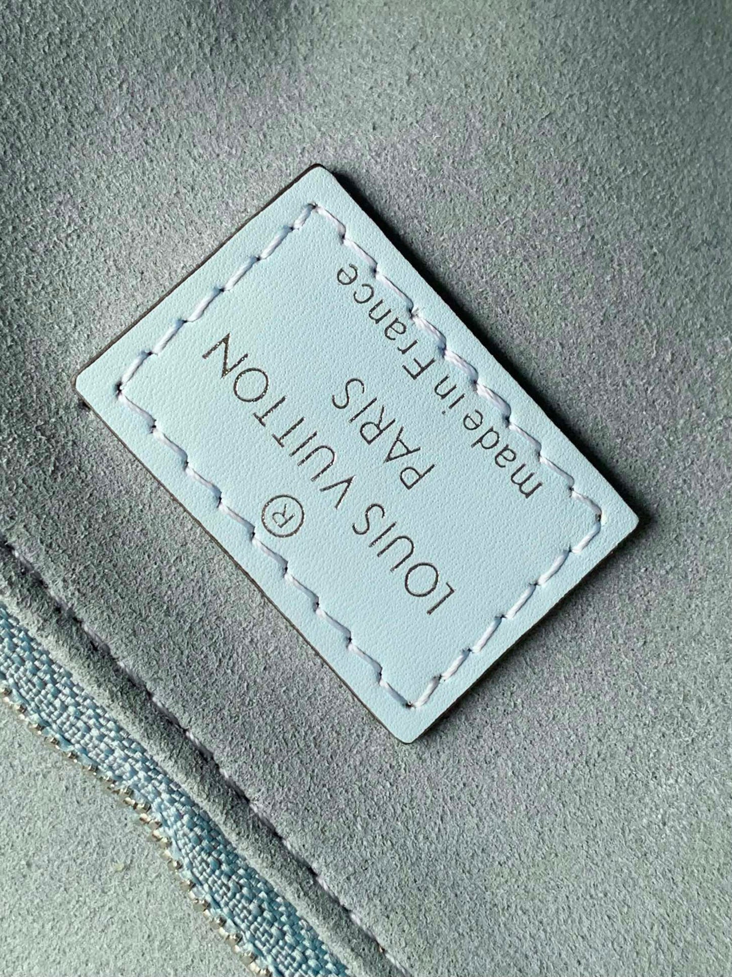 Louis Vuitton Cléry Epi Leather Handbag - Light Blue
