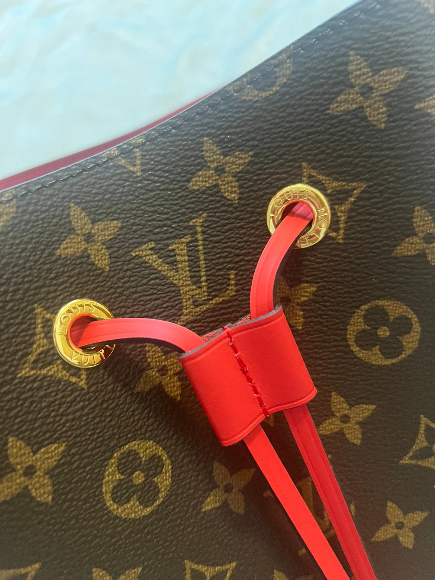 Louis Vuitton NéoNoé Monogram Canvas Bucket Bag - Cerise Red
