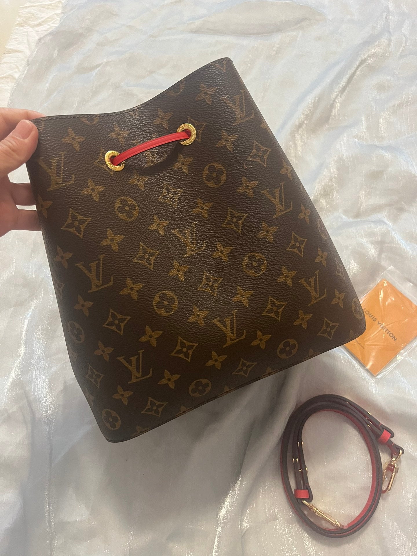 Louis Vuitton NéoNoé Monogram Canvas Bucket Bag - Cerise Red