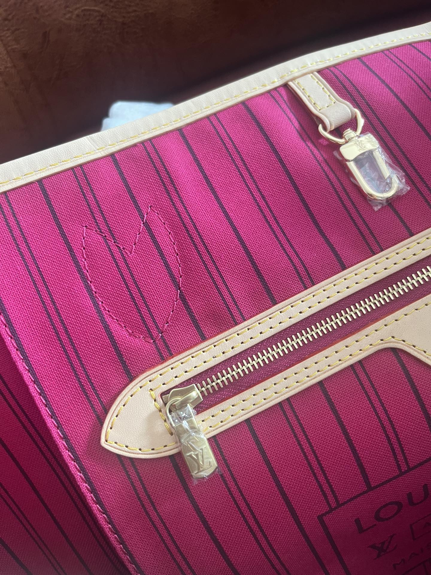 Louis Vuitton Neverfull MM Monogram Canvas Tote Bag with Rose Ballerine Interior