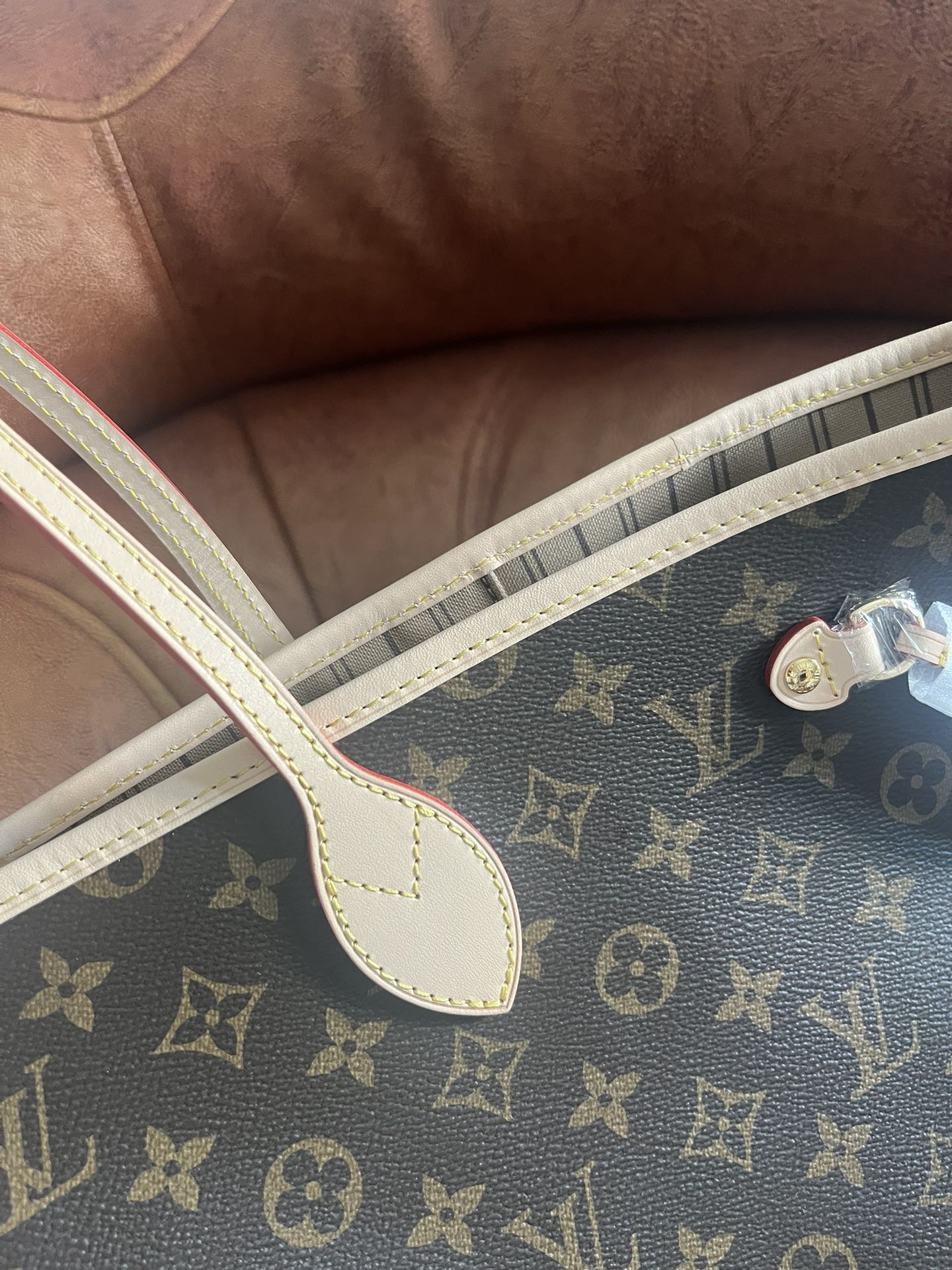 Louis Vuitton Neverfull MM Monogram Canvas Tote Bag - Brown