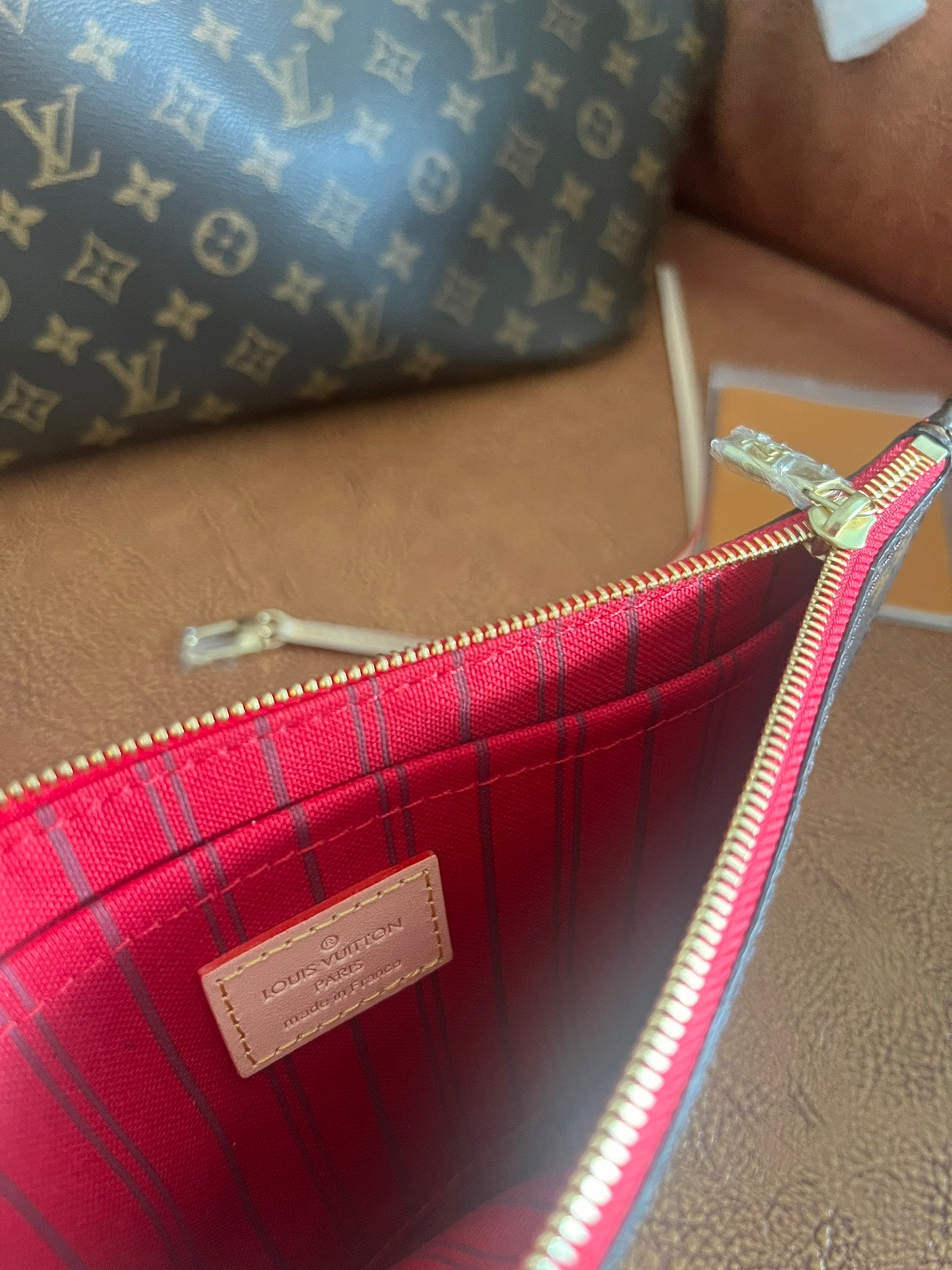 Louis Vuitton Neverfull MM Monogram Canvas Tote Bag - Brown