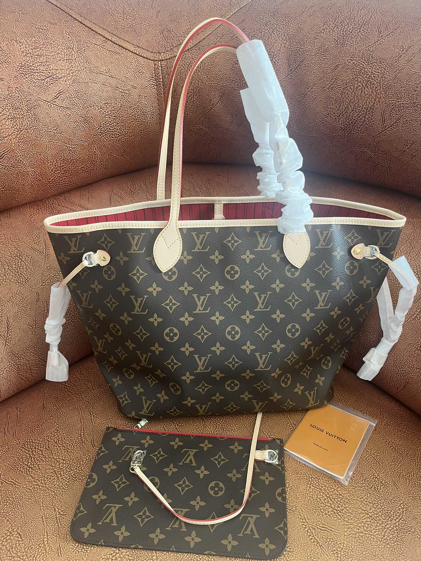 Louis Vuitton Neverfull MM Monogram Canvas Tote Bag with Pivoine Interior