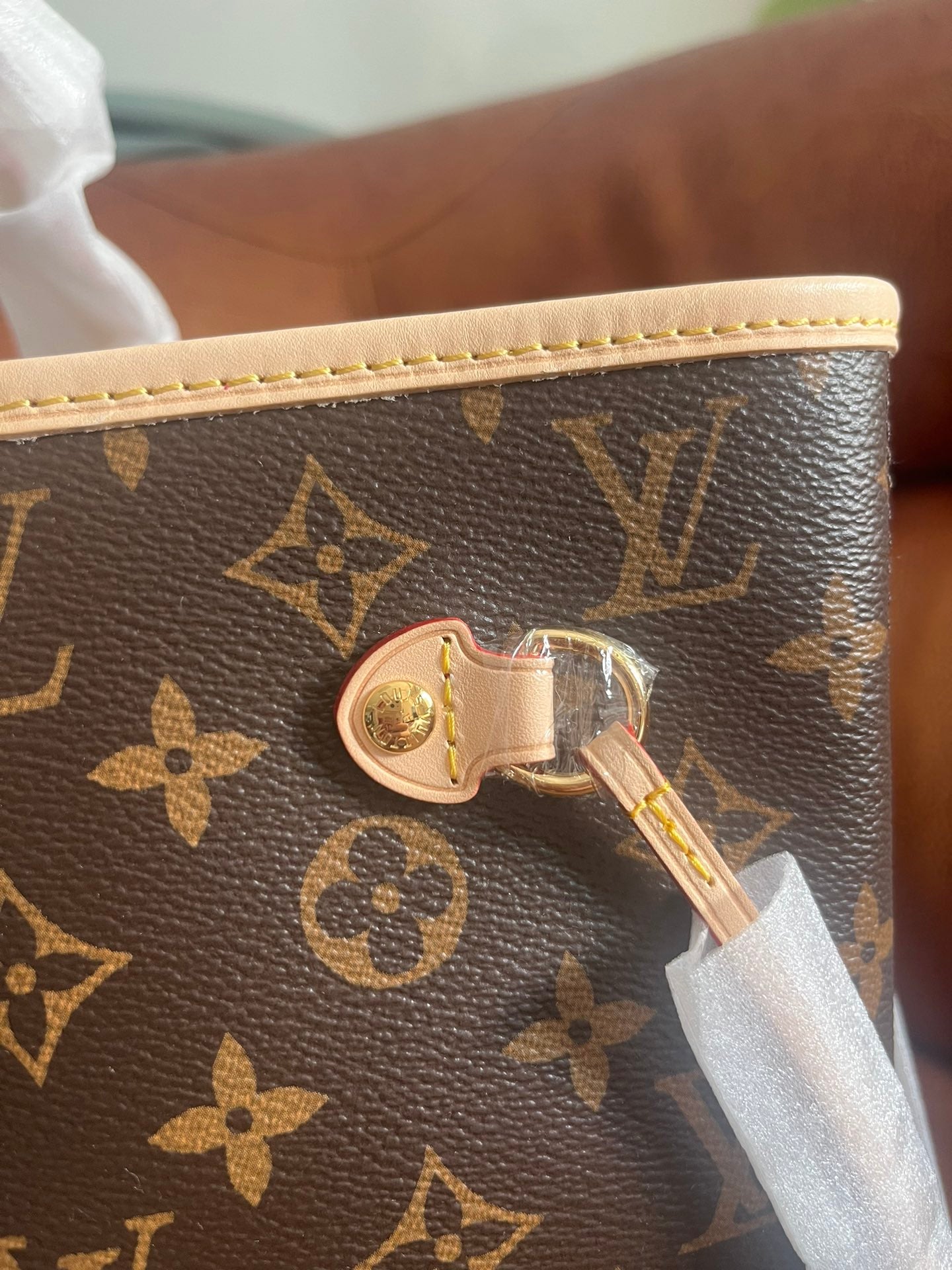 Louis Vuitton Neverfull MM Monogram Canvas Tote Bag with Pivoine Lining