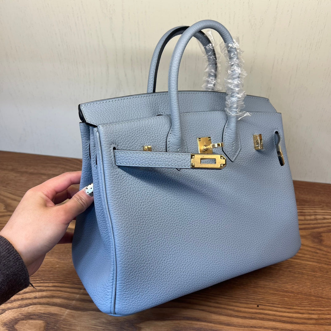 Elegant Light Blue Leather Satchel Handbag - Classic Top Handle Bag with Gold-Tone Hardware