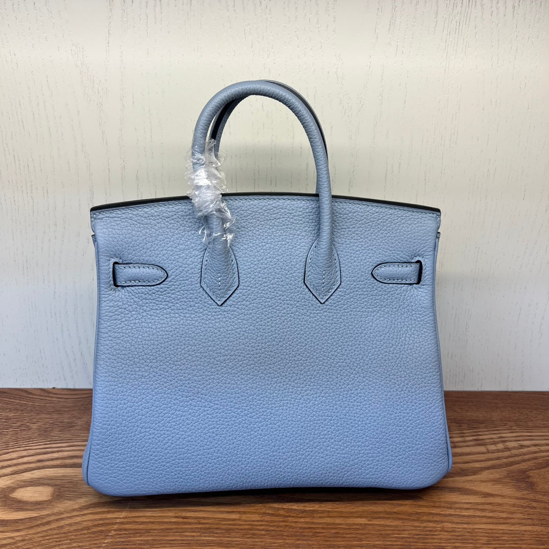Elegant Light Blue Leather Satchel Handbag - Classic Top Handle Bag with Gold-Tone Hardware