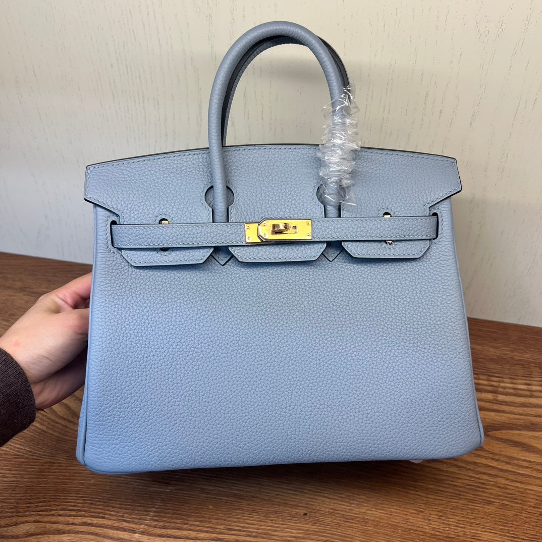 Elegant Light Blue Leather Satchel Handbag - Classic Top Handle Bag with Gold-Tone Hardware
