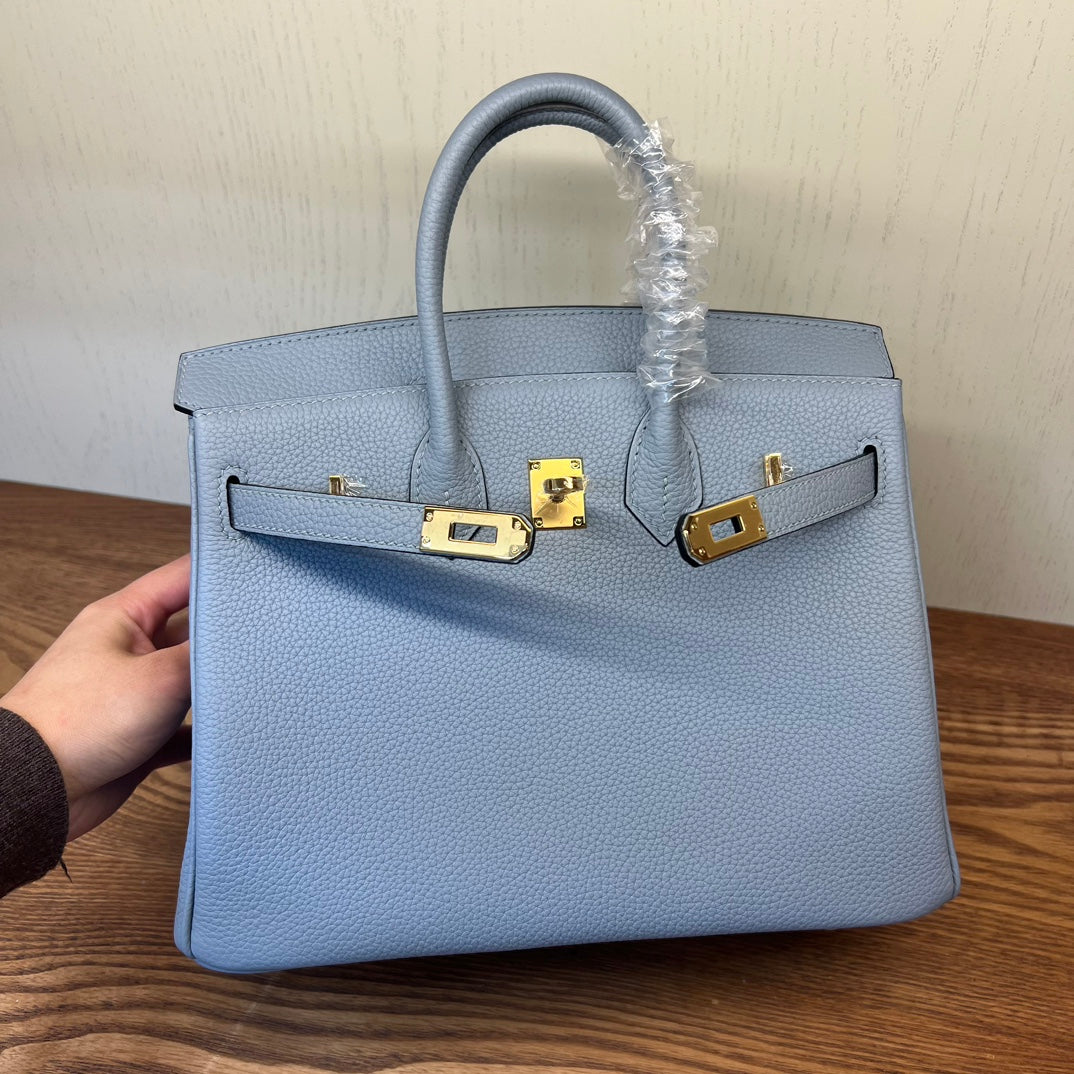 Elegant Light Blue Leather Satchel Handbag - Classic Top Handle Bag with Gold-Tone Hardware