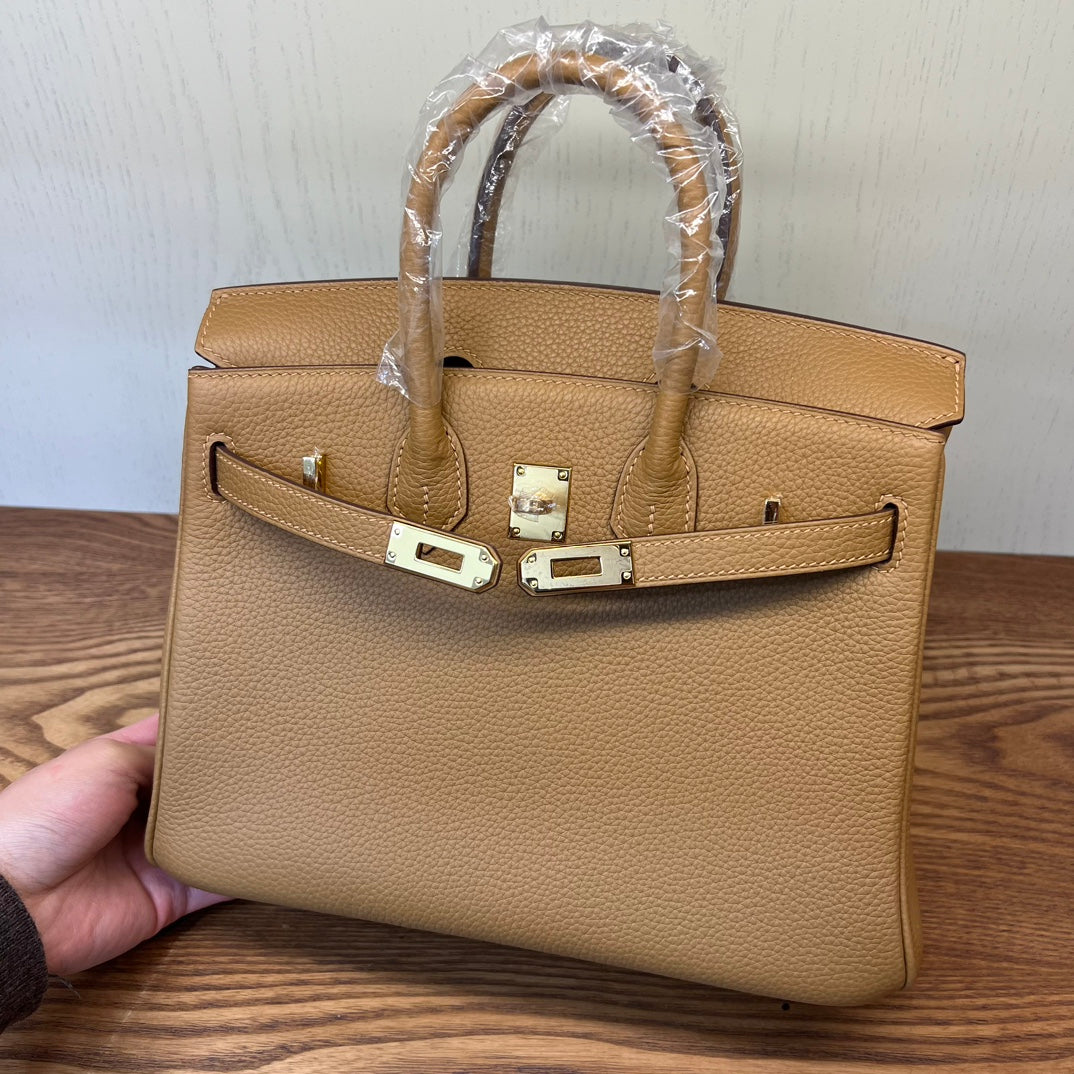 Elegant Tan Leather Top Handle Handbag - Classic Structured Tote with Gold Hardware