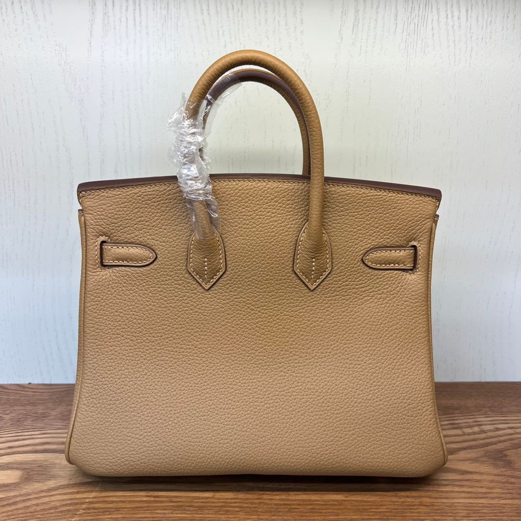 Elegant Tan Leather Top Handle Handbag - Classic Structured Tote with Gold Hardware