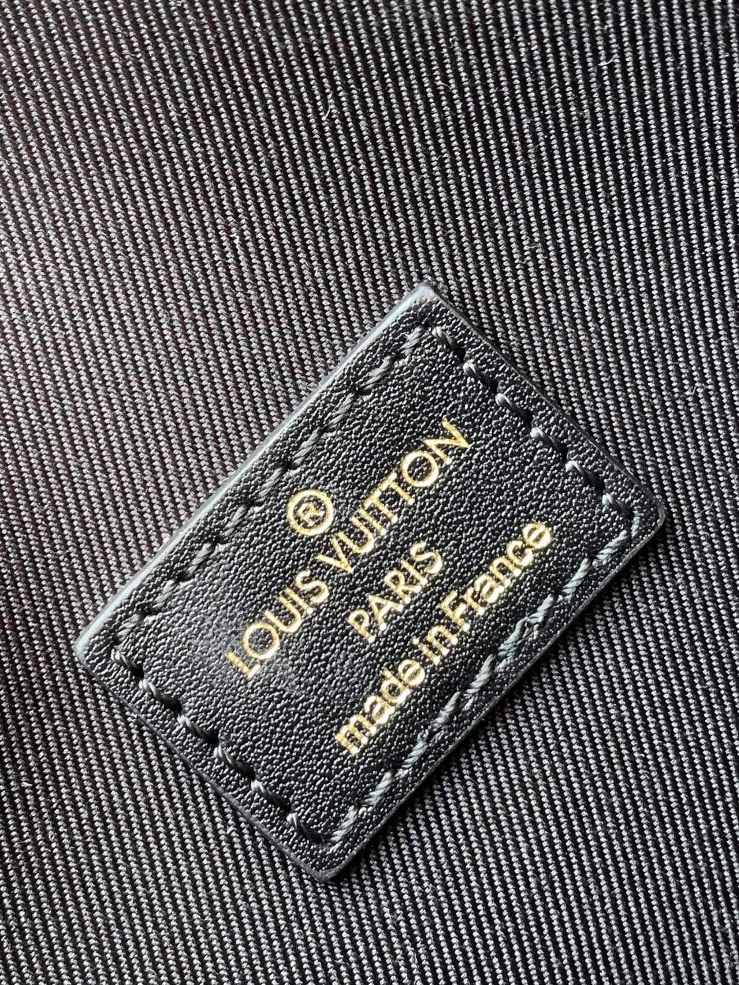 Louis Vuitton S-Lock Vertical Wearable Wallet Monogram Eclipse Canvas